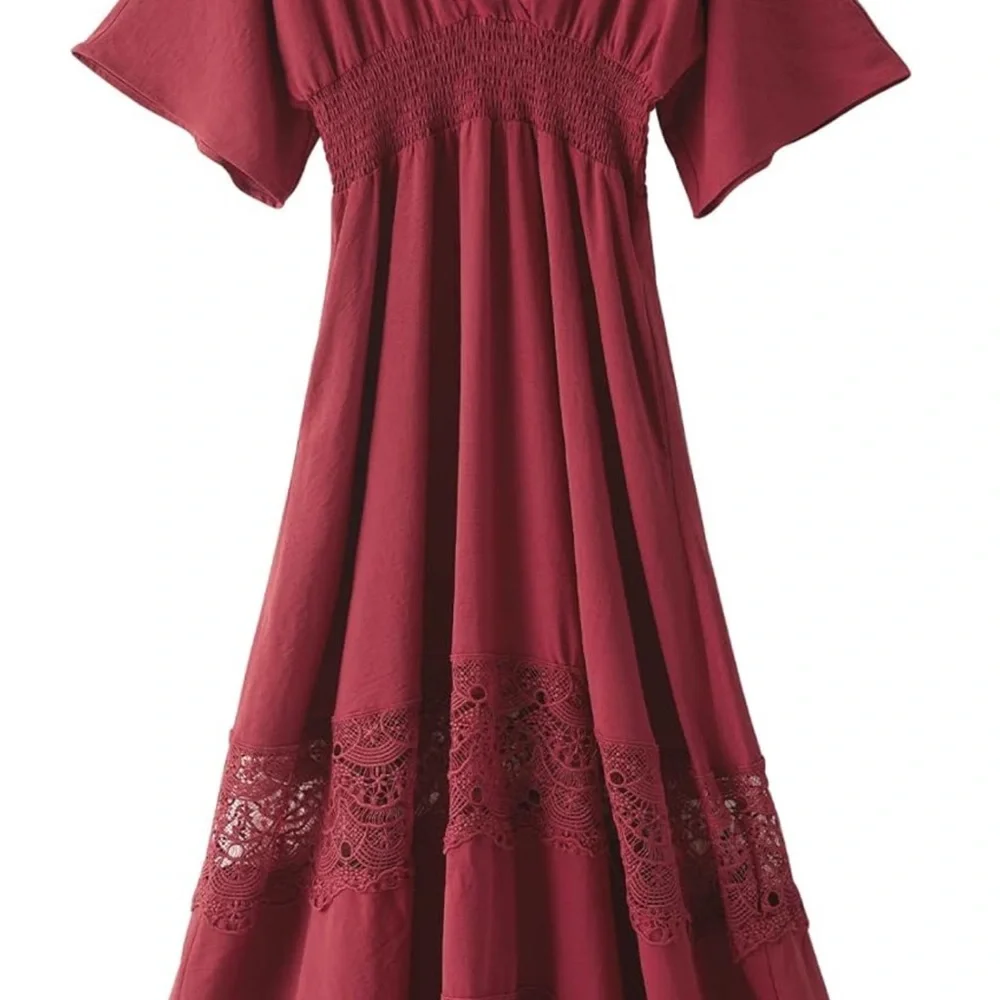 Elegant Red Maxi Dress - Picture 7 of 8